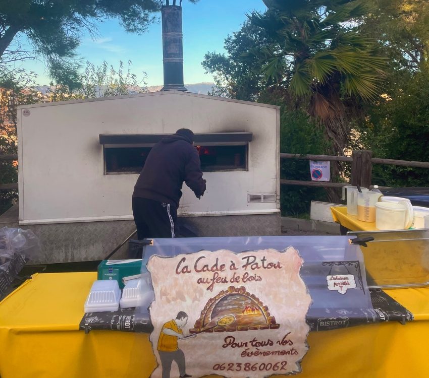 Stand au marché de Noël 2024